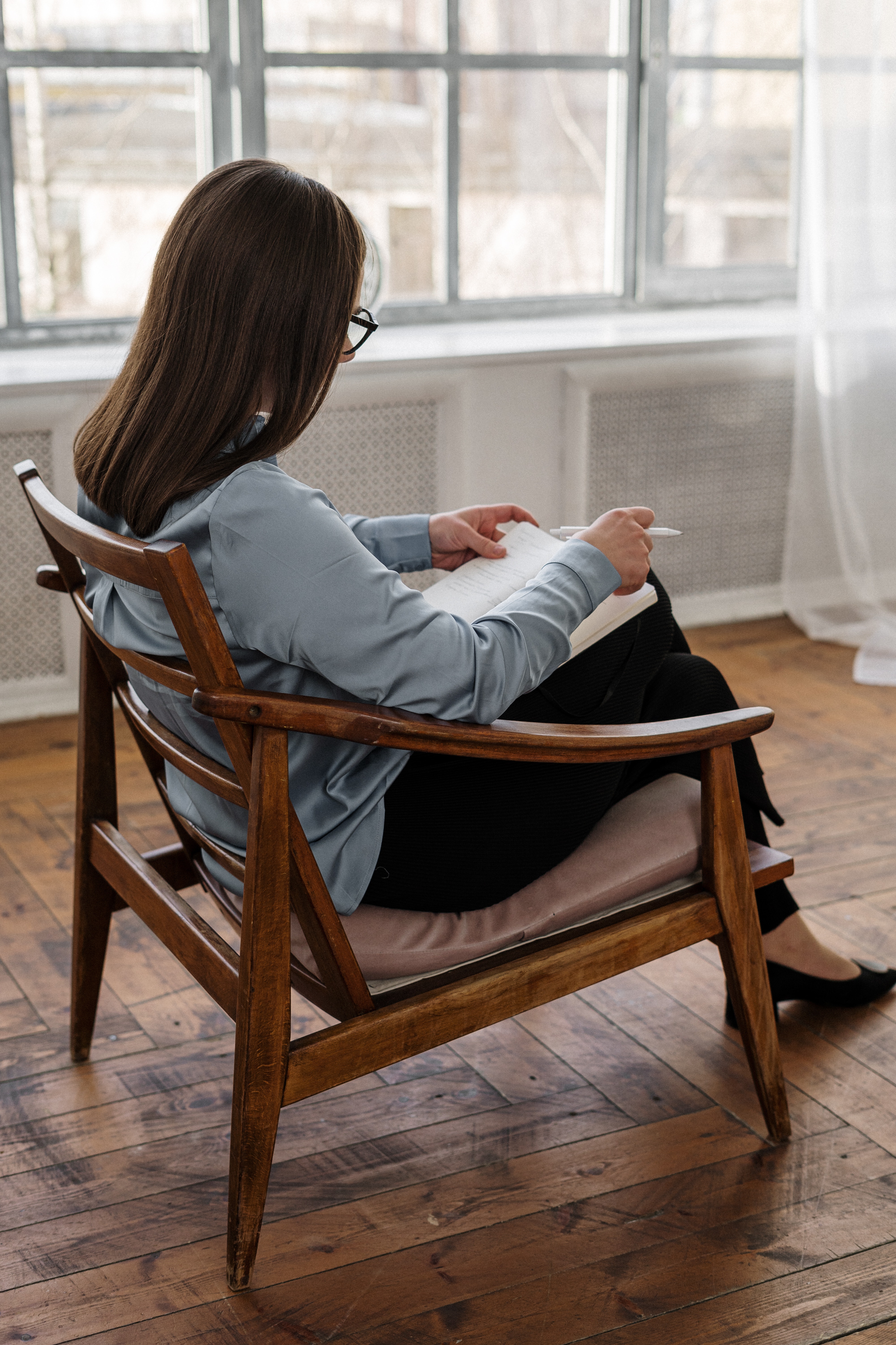 Q &amp; A with April Mangion - Senior Counselling Therapist Brighter Life Therapy